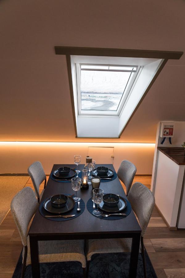 Scenic Penthouse - Ocean View & Skylight Windows Lägenhet Siglufjordur Exteriör bild